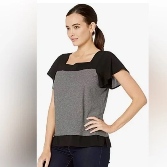 Vince Camuto Tops - Vince Camuto Boxy Gray and Black Cap Sleeve Blouse Size L